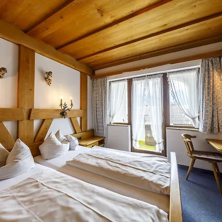 & Fraundorfer Guest house