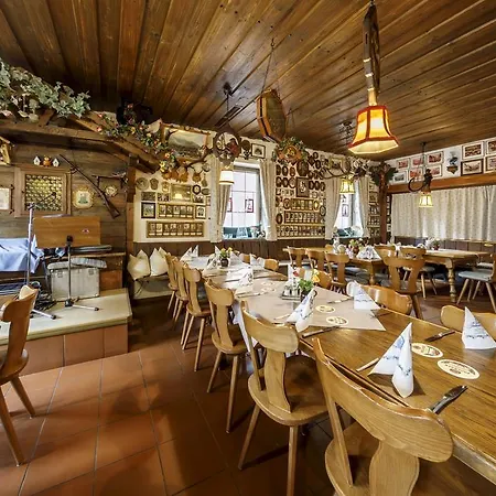 & Fraundorfer Guest house 3*