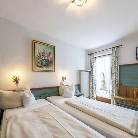 & Fraundorfer Guest house Garmisch-Partenkirchen
