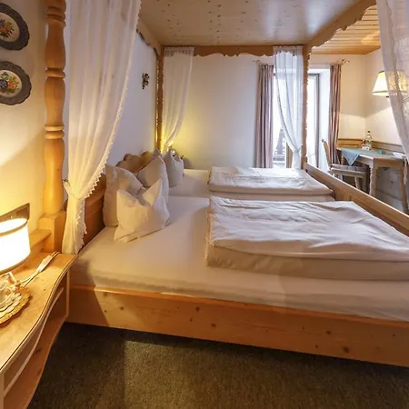 & Fraundorfer Guest house