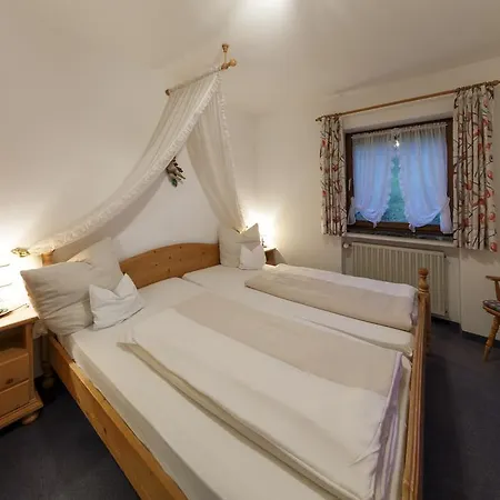 & Fraundorfer Guest house Garmisch-Partenkirchen