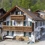 & Fraundorfer Guest house 3*